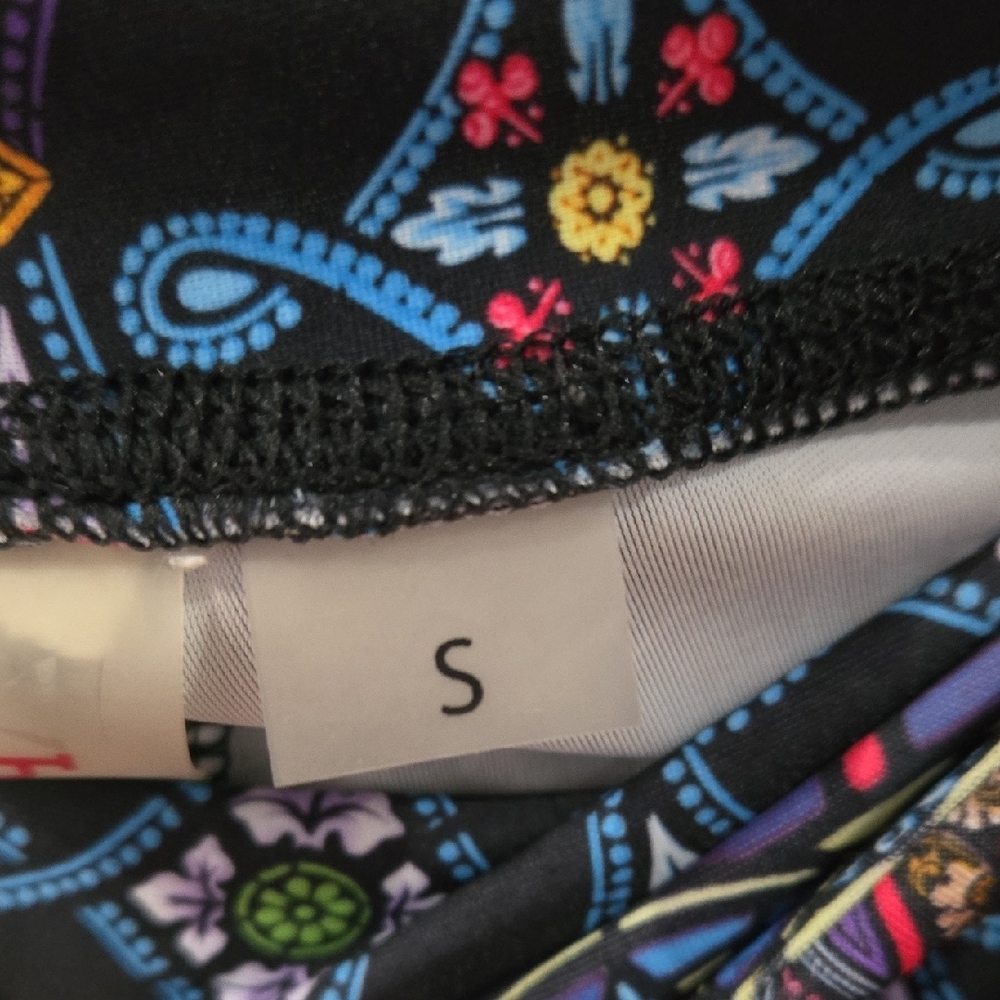 PRISMSPORT Sz Small Vibrant Stained Glass Patterned Leggings - Picture 3 of 7